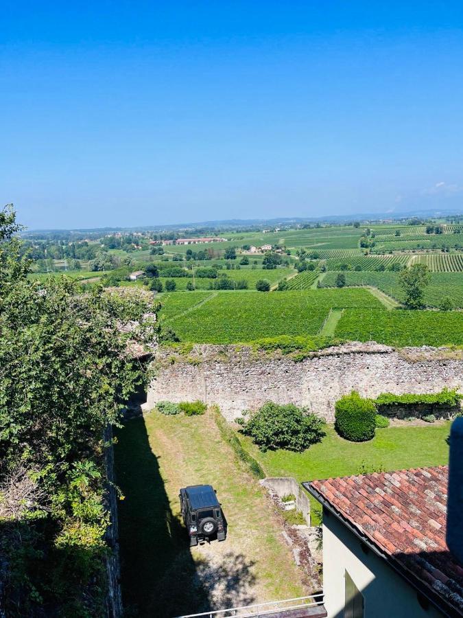 Thomas' Castle Pozzolengo Exterior foto