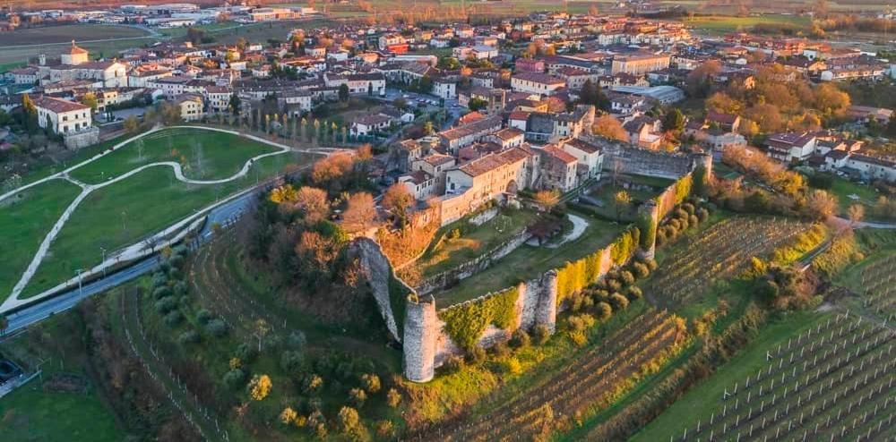 Thomas' Castle Pozzolengo Exterior foto